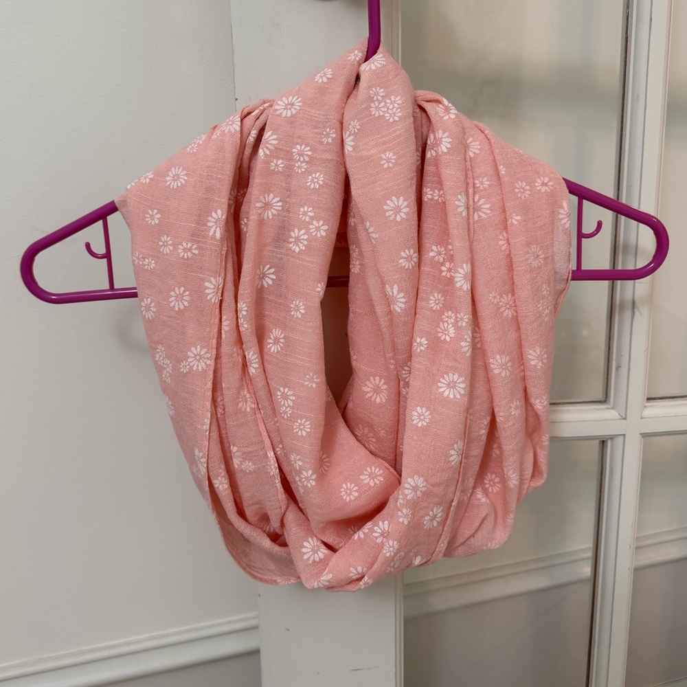 Pink Floral White Daisy Infinity Scarf